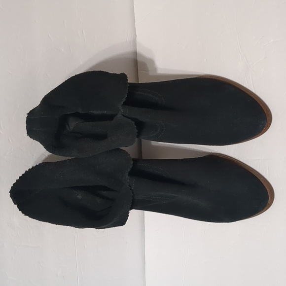 UGG Thames Black Suede Ankle Boots heels women size 9.5 - Picture 4 of 10